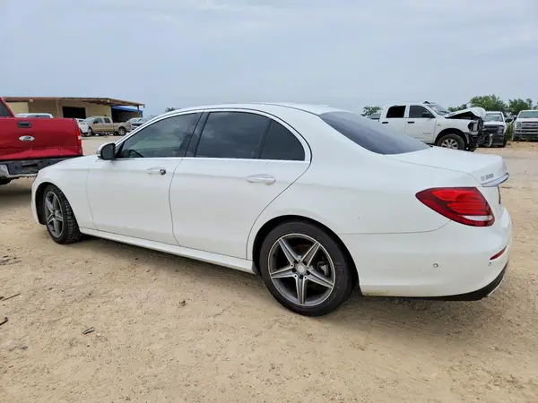 WDDZF4JB3HA060802 2017 MERCEDES-BENZ E-KLASSE - Image 2