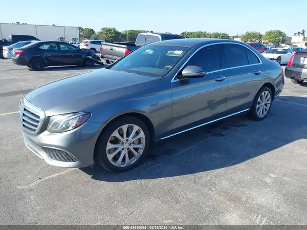 WDDZF4JB3HA081178 2017 MERCEDES-BENZ E-KLASSE - Image 2