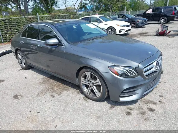 WDDZF4JB3HA082573 2017 MERCEDES-BENZ E-KLASSE - Image 1