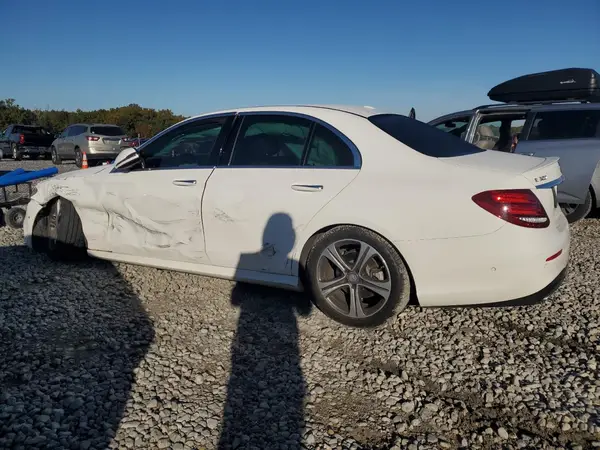 WDDZF4JB3HA092598 2017 MERCEDES-BENZ E-KLASSE - Image 2