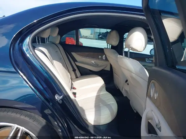 WDDZF4JB3HA097736 2017 MERCEDES-BENZ E-KLASSE - Image 8