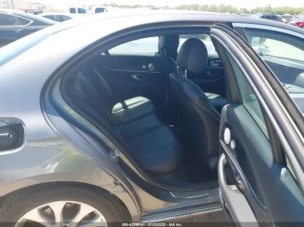 WDDZF4JB3HA099759 2017 MERCEDES-BENZ E-KLASSE - Image 8