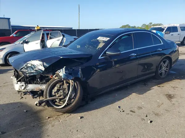 WDDZF4JB3HA181765 2017 MERCEDES-BENZ E-KLASSE - Image 1
