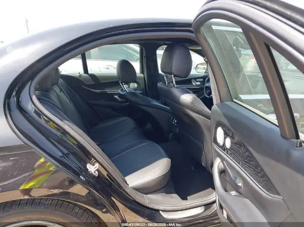 WDDZF4JB3HA226977 2017 MERCEDES-BENZ E-KLASSE - Image 8