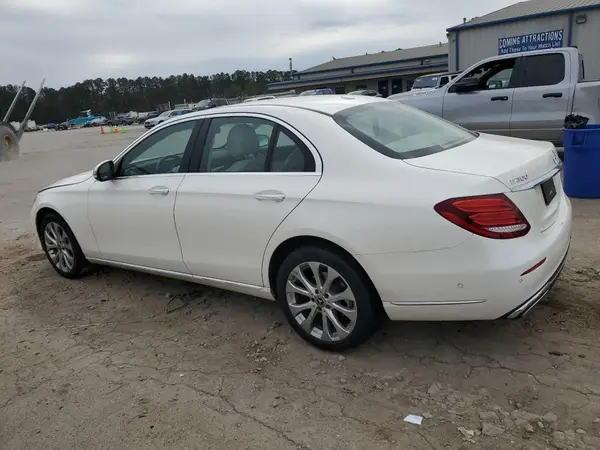 WDDZF4JB3HA236098 2017 MERCEDES-BENZ E-KLASSE - Image 2