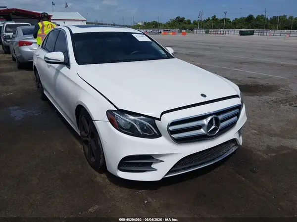 WDDZF4JB3HA242967 2017 MERCEDES-BENZ E-KLASSE - Image 1