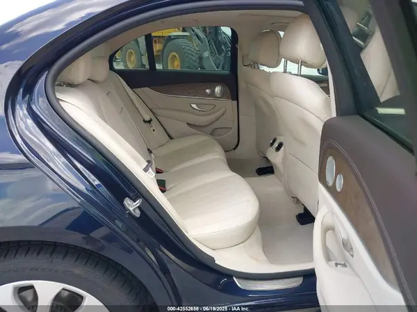 WDDZF4JB3HA278772 2017 MERCEDES-BENZ E-KLASSE - Image 8