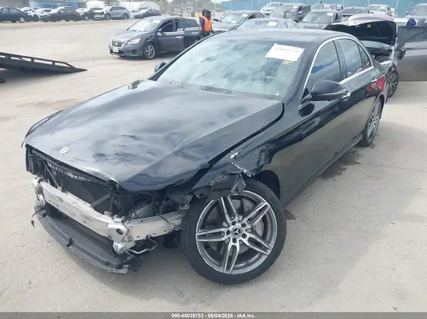WDDZF4JB3HA292011 2017 MERCEDES-BENZ E-KLASSE - Image 2