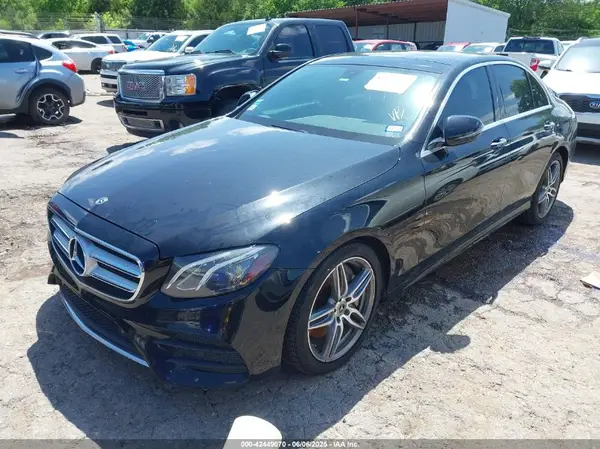 WDDZF4JB3JA317964 2018 MERCEDES-BENZ E-KLASSE - Image 2