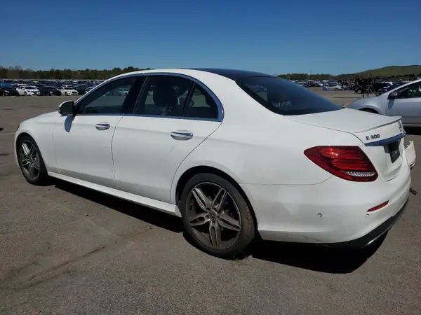 WDDZF4JB3JA348180 2018 MERCEDES-BENZ E-KLASSE - Image 2