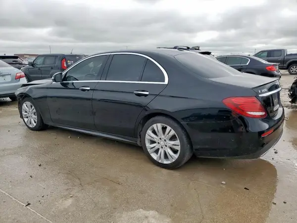 WDDZF4JB3JA377811 2018 MERCEDES-BENZ E-KLASSE - Image 2