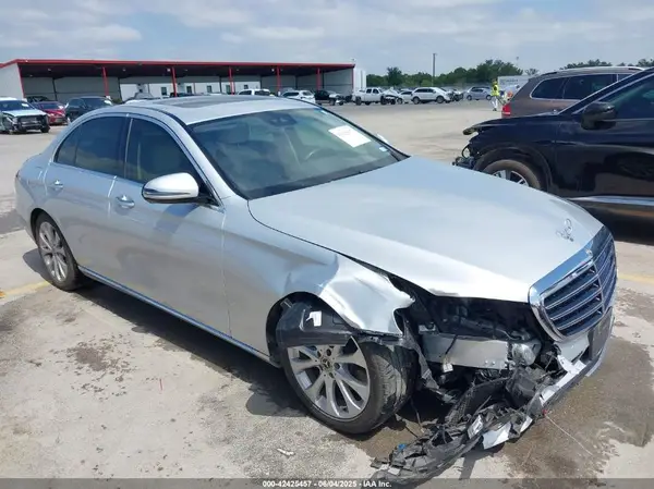 WDDZF4JB3JA383625 2018 MERCEDES-BENZ E-KLASSE - Image 1