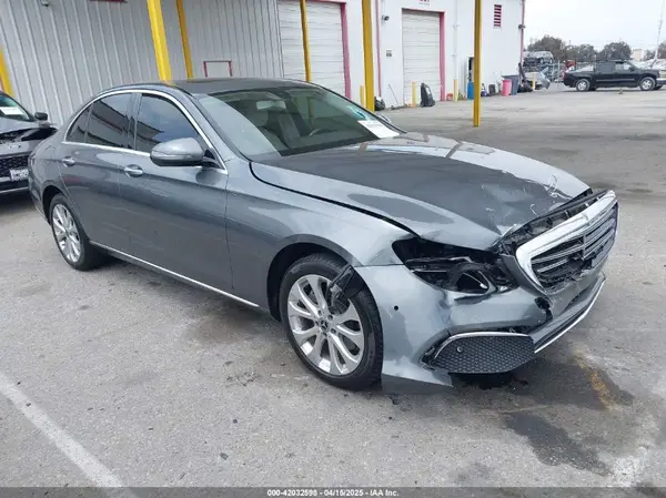 WDDZF4JB3JA409950 2018 MERCEDES-BENZ E-KLASSE - Image 1