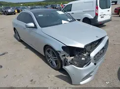 WDDZF4JB3KA502954 2019 MERCEDES-BENZ E-KLASSE