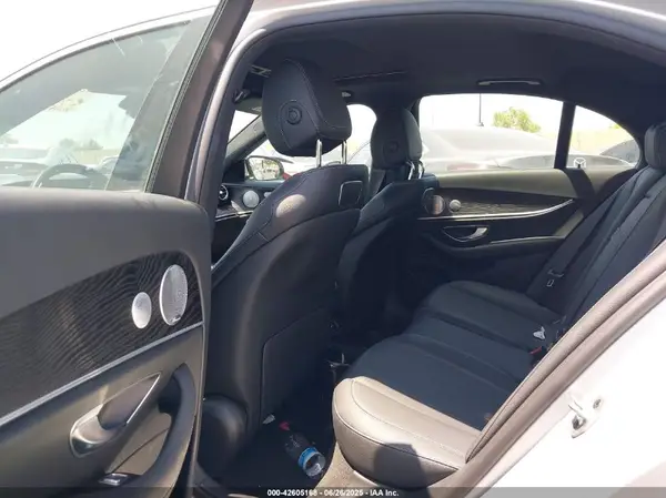 WDDZF4JB3KA653051 2019 MERCEDES-BENZ E-KLASSE - Image 8