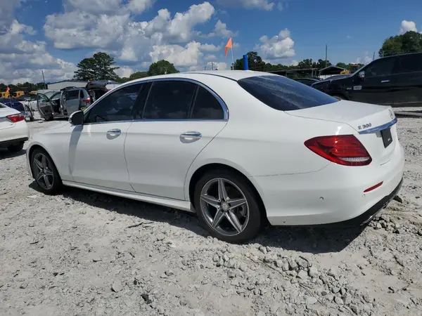 WDDZF4JB4HA021622 2017 MERCEDES-BENZ E-KLASSE - Image 2