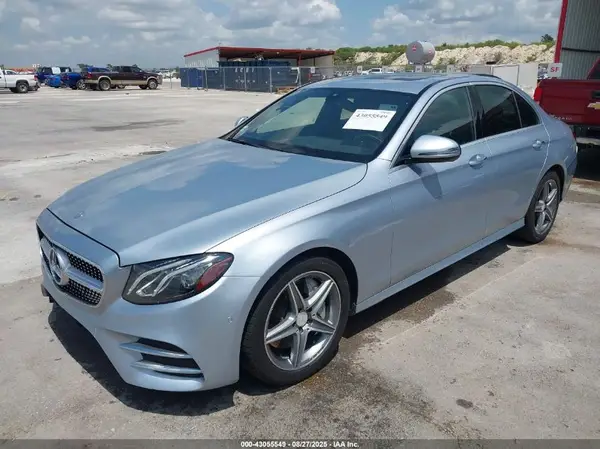 WDDZF4JB4HA031678 2017 MERCEDES-BENZ E-KLASSE - Image 2