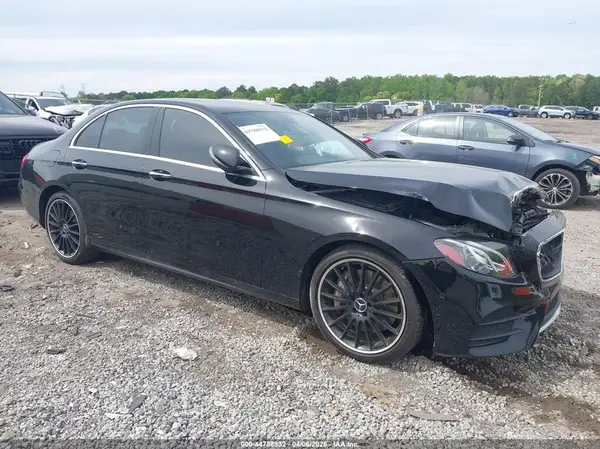 WDDZF4JB4HA038629 2017 MERCEDES-BENZ E-KLASSE - Image 1
