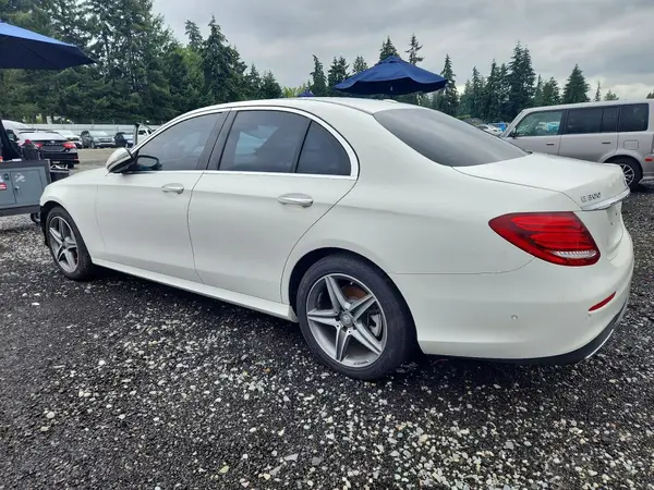 WDDZF4JB4HA045516 2017 MERCEDES-BENZ E-KLASSE - Image 2