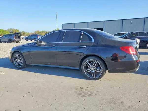 WDDZF4JB4HA055978 2017 MERCEDES-BENZ E-KLASSE - Image 2