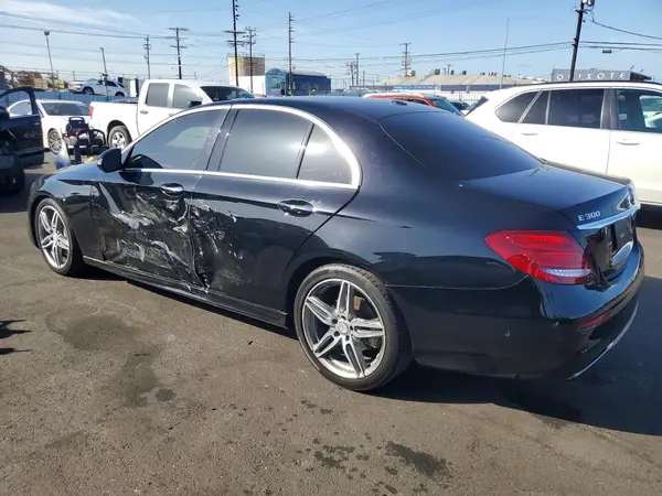 WDDZF4JB4HA074241 2017 MERCEDES-BENZ E-KLASSE - Image 2