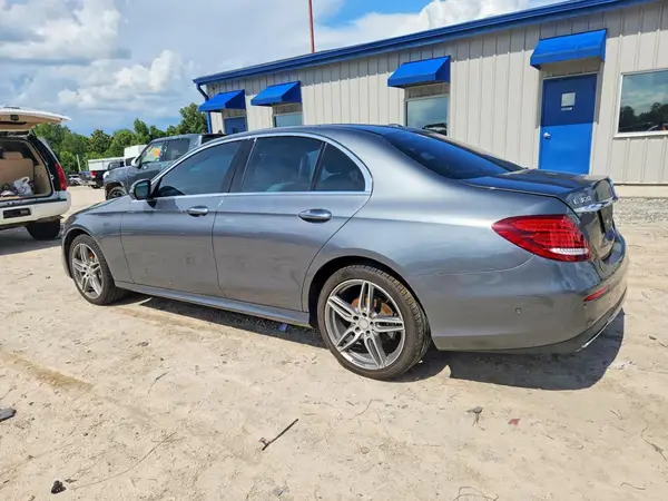 WDDZF4JB4HA078497 2017 MERCEDES-BENZ E-KLASSE - Image 2