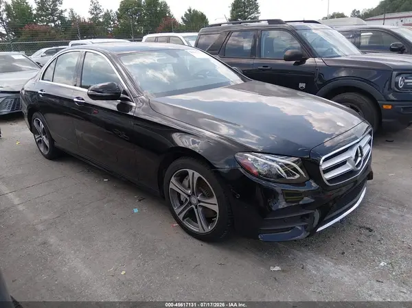 WDDZF4JB4HA085899 2017 MERCEDES-BENZ E-KLASSE - Image 1