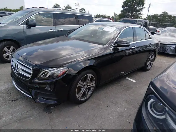 WDDZF4JB4HA085899 2017 MERCEDES-BENZ E-KLASSE - Image 2