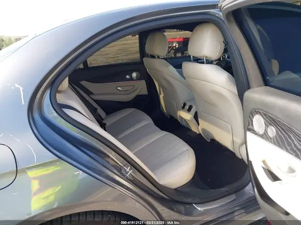 WDDZF4JB4HA120585 2017 MERCEDES-BENZ E-KLASSE - Image 8