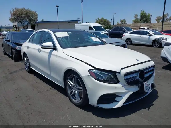 WDDZF4JB4HA185209 2017 MERCEDES-BENZ E-KLASSE - Image 1