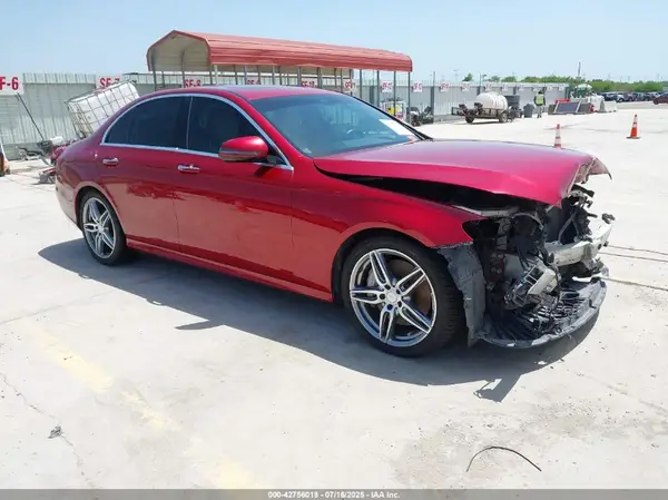 WDDZF4JB4HA186828 2017 MERCEDES-BENZ E-KLASSE - Image 1