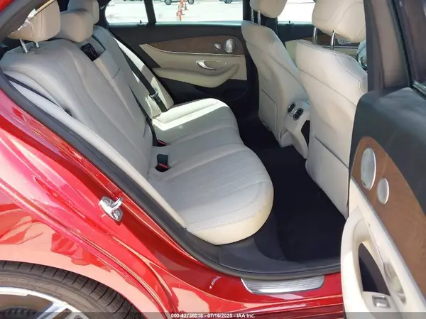 WDDZF4JB4HA186828 2017 MERCEDES-BENZ E-KLASSE - Image 8