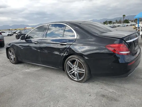 WDDZF4JB4HA191883 2017 MERCEDES-BENZ E-KLASSE - Image 2