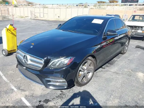 WDDZF4JB4HA206334 2017 MERCEDES-BENZ E-KLASSE - Image 2