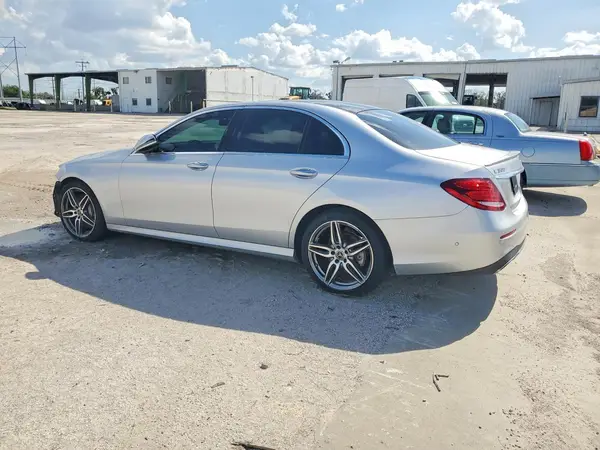WDDZF4JB4HA240953 2017 MERCEDES-BENZ E-KLASSE - Image 2