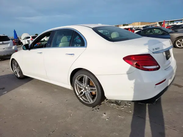 WDDZF4JB4HA277372 2017 MERCEDES-BENZ E-KLASSE - Image 2