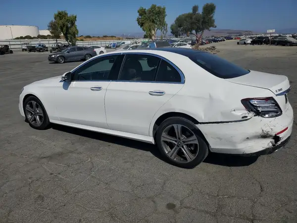 WDDZF4JB4HA287660 2017 MERCEDES-BENZ E-KLASSE - Image 2