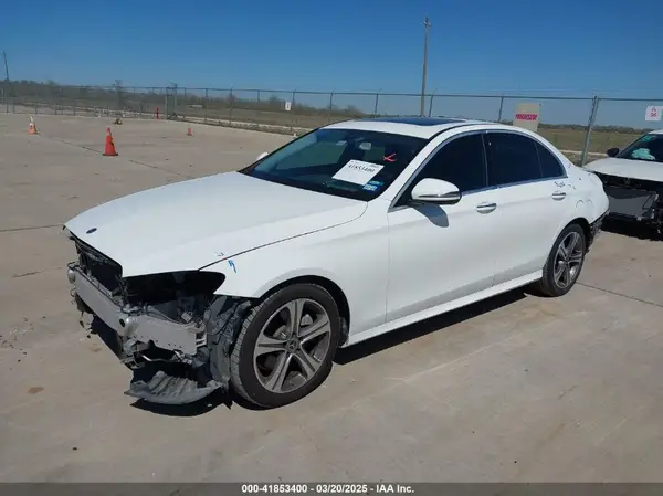 WDDZF4JB4JA364887 2018 MERCEDES-BENZ E-KLASSE - Image 2