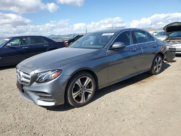 WDDZF4JB4KA528818 2019 MERCEDES-BENZ E-KLASSE - Image 1