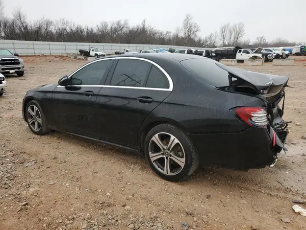 WDDZF4JB4KA574519 2019 MERCEDES-BENZ E-KLASSE - Image 2