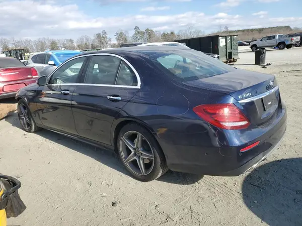 WDDZF4JB4KA575718 2019 MERCEDES-BENZ E-KLASSE - Image 2