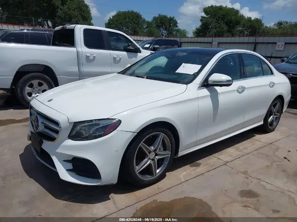 WDDZF4JB5HA011651 2017 MERCEDES-BENZ E-KLASSE - Image 2