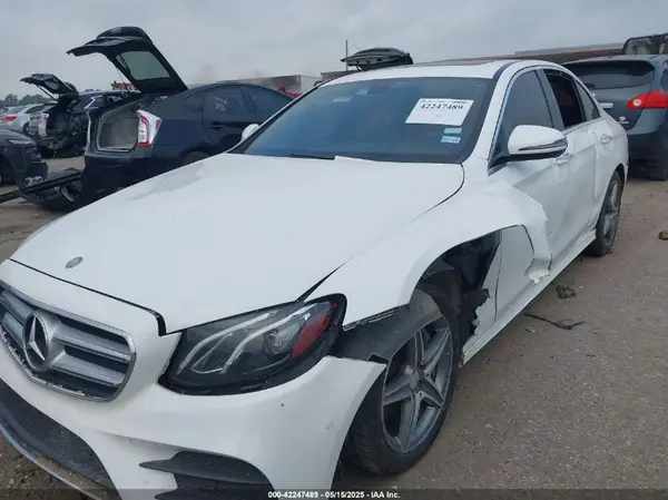 WDDZF4JB5HA029065 2017 MERCEDES-BENZ E-KLASSE - Image 2
