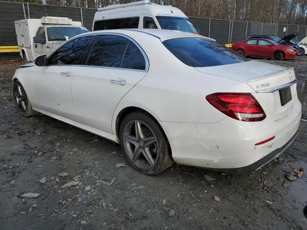 WDDZF4JB5HA042270 2017 MERCEDES-BENZ E-KLASSE - Image 2