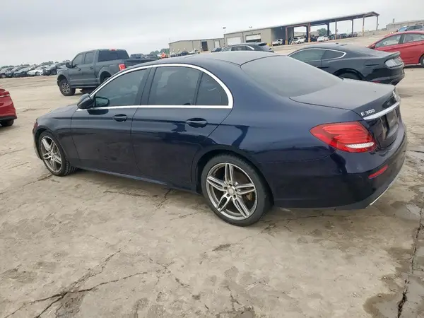 WDDZF4JB5HA044701 2017 MERCEDES-BENZ E-KLASSE - Image 2
