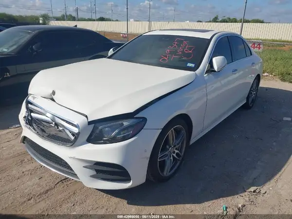 WDDZF4JB5HA049347 2017 MERCEDES-BENZ E-KLASSE - Image 2