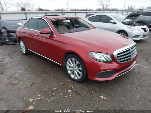 WDDZF4JB5HA067220 2017 MERCEDES-BENZ E-KLASSE - Image 1