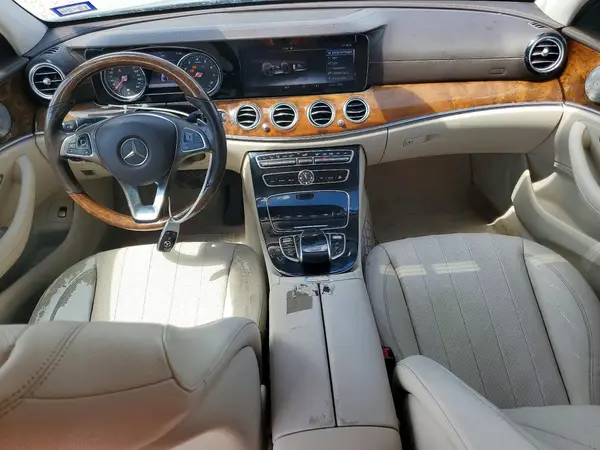WDDZF4JB5HA067895 2017 MERCEDES-BENZ E-KLASSE - Image 8