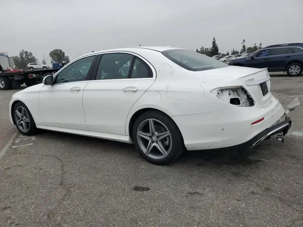 WDDZF4JB5HA093672 2017 MERCEDES-BENZ E-KLASSE - Image 2
