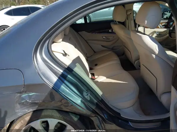 WDDZF4JB5HA103116 2017 MERCEDES-BENZ E-KLASSE - Image 8